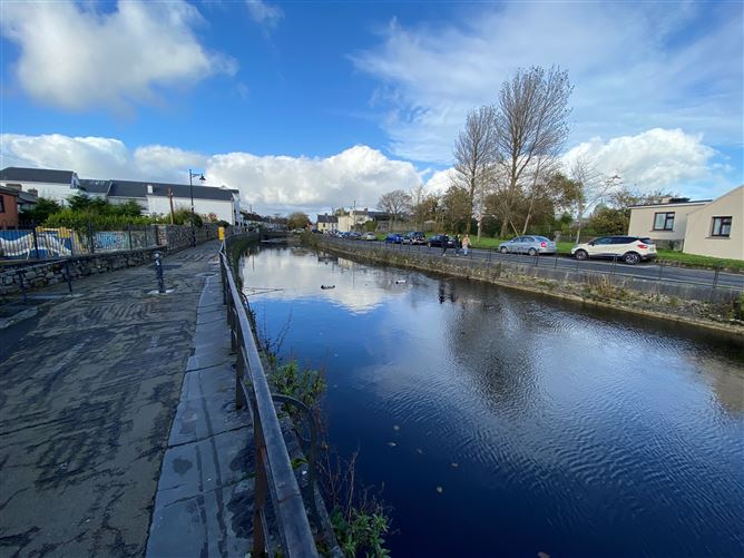 1 st Johns Ave, Henry Street, , City Centre, Galway City