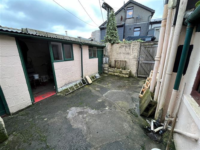 1 st Johns Ave, Henry Street, , City Centre, Galway City