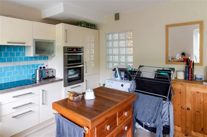 28 Oaklands, Ballincollig, Cork