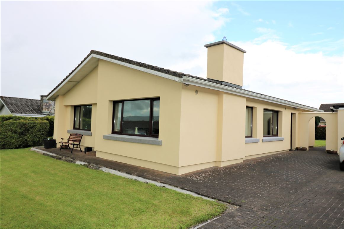 11 Woodland Heights, Carrick Beg, Carrick-on-Suir, Tipperary - Shee ...