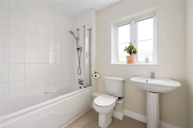 50 Heather Court, Stepaside Park, Stepaside, Dublin 18, Stepaside, Dublin 18