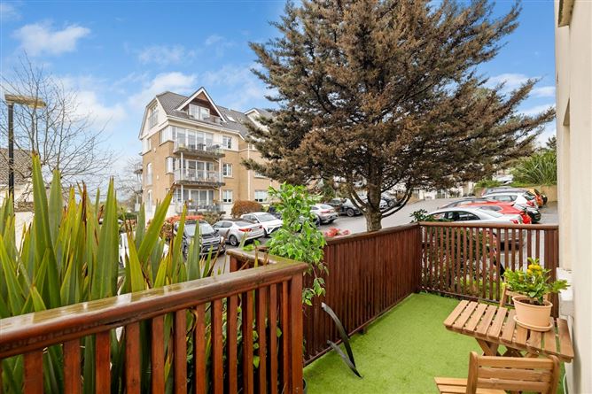 50 Heather Court, Stepaside Park, Stepaside, Dublin 18, Stepaside, Dublin 18