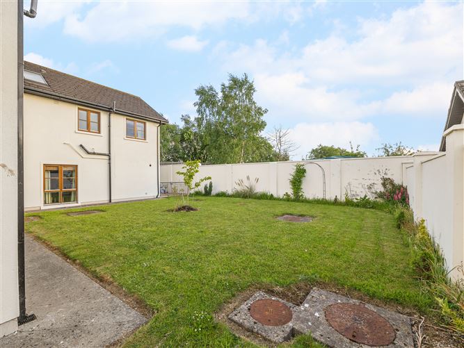 6 Kilbelin View, Newbridge, Kildare