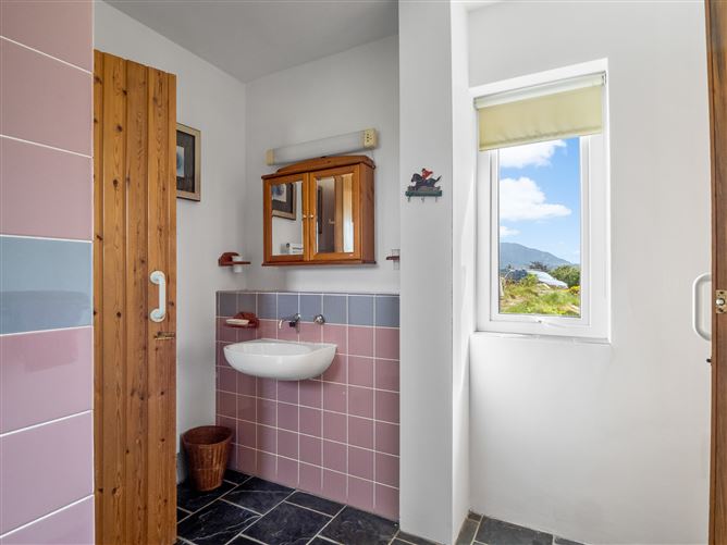 Murvey, Roundstone, Connemara, Roundstone, Galway