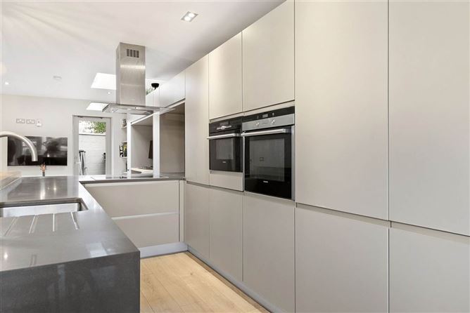 44 Malone Gardens, Bath Avenue, Sandymount, Dublin 4