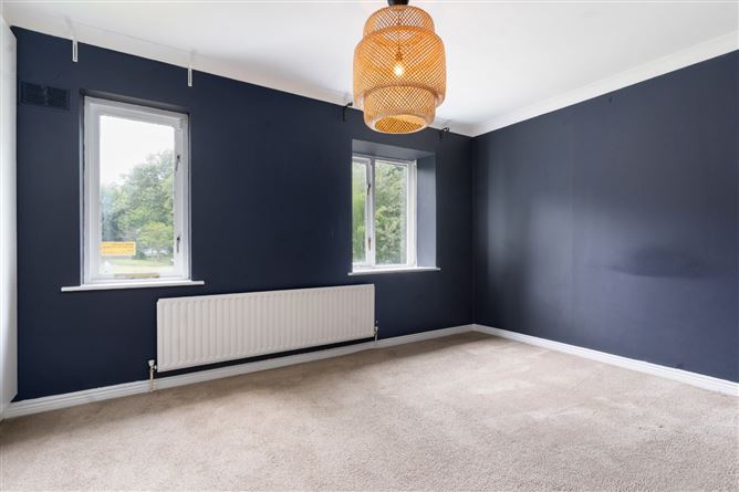 Photo 9 of 15 — 6 Walnut View, Brookwood, Dublin 16