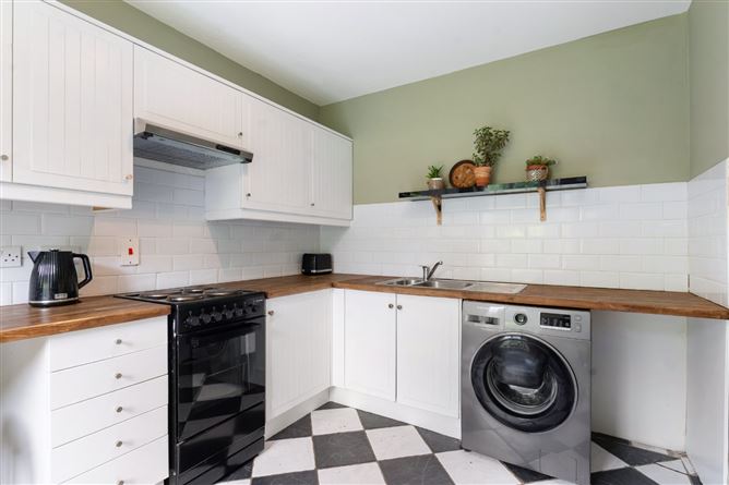 Photo 4 of 15 — 6 Walnut View, Brookwood, Dublin 16