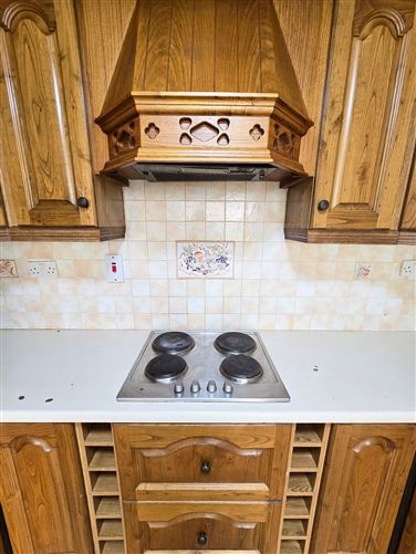 Photo 18 of 28 — 35 Mill House, Mill Road, Ennis, Co. Clare