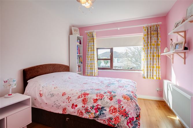 8 Bayview Court, Killiney, Co. Dublin