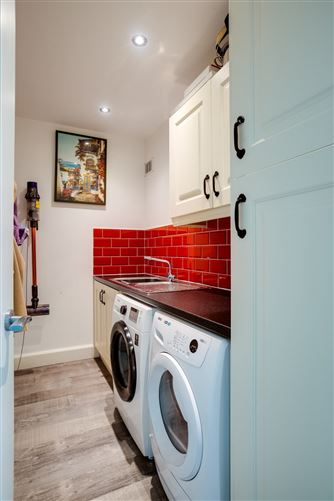 8 Bayview Court, Killiney, Co. Dublin