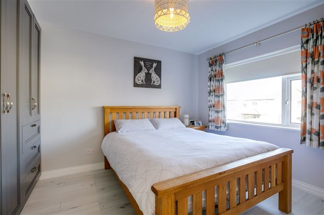 8 Bayview Court, Killiney, Co. Dublin