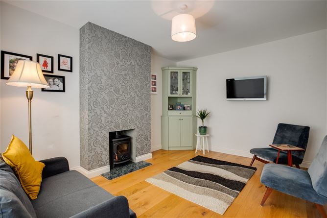 8 Bayview Court, Killiney, Co. Dublin