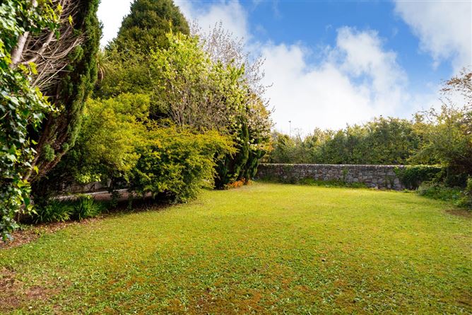 Santessa, Cabinteely Village, Cabinteely, Dublin 18