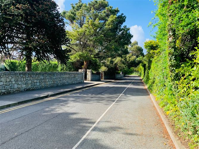 Santessa, Cabinteely Village, Cabinteely, Dublin 18