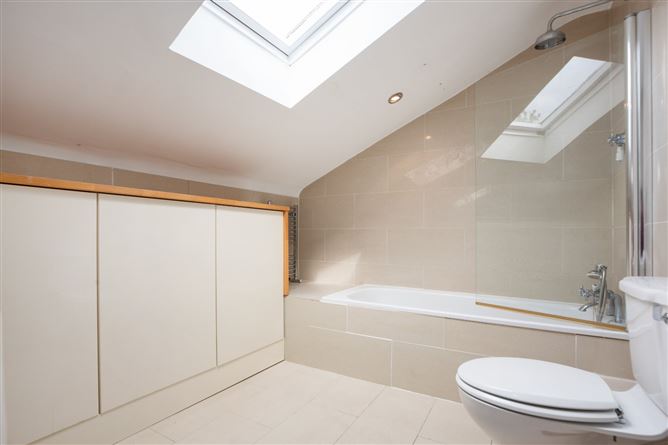 Santessa, Cabinteely Village, Cabinteely, Dublin 18