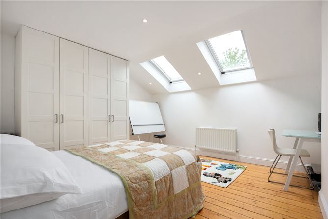 Santessa, Cabinteely Village, Cabinteely, Dublin 18