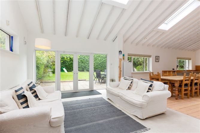 Santessa, Cabinteely Village, Cabinteely, Dublin 18