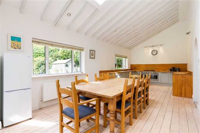 Santessa, Cabinteely Village, Cabinteely, Dublin 18