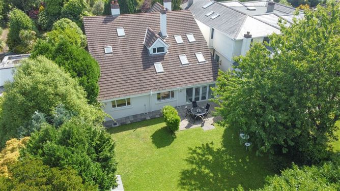 Santessa, Cabinteely Village, Cabinteely, Dublin 18