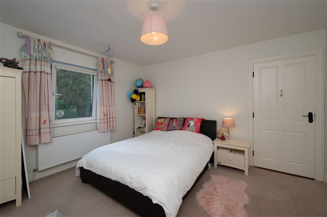 Holmlee, Wood Road, Ballincollig, Co. Cork