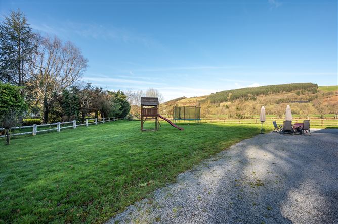 Holmlee, Wood Road, Ballincollig, Co. Cork