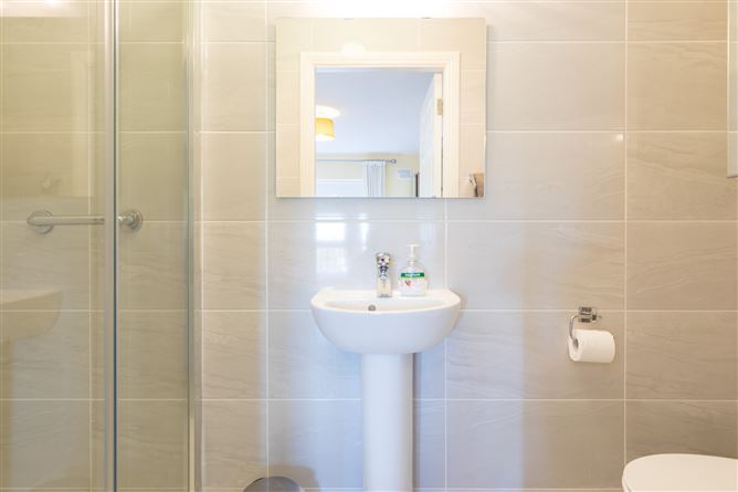 180 Meadowgate, Gorey, Co. Wexford