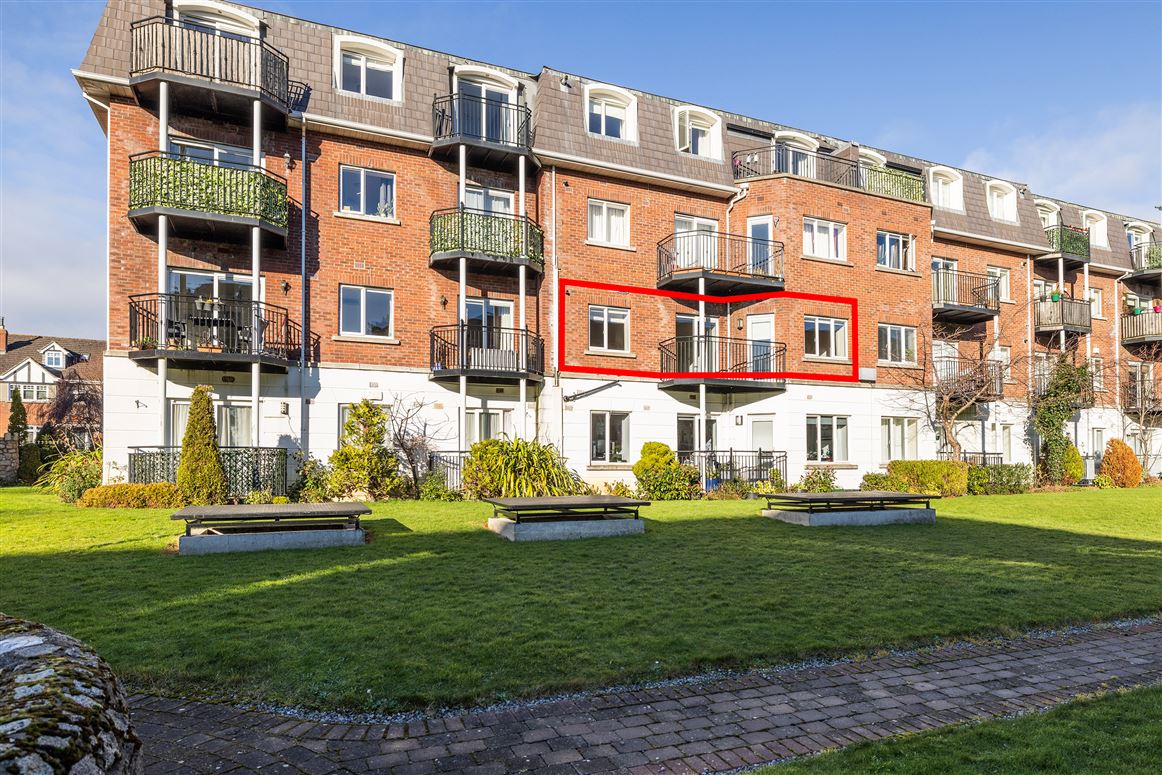 21 Torquay , Sandyford, Dublin 18
