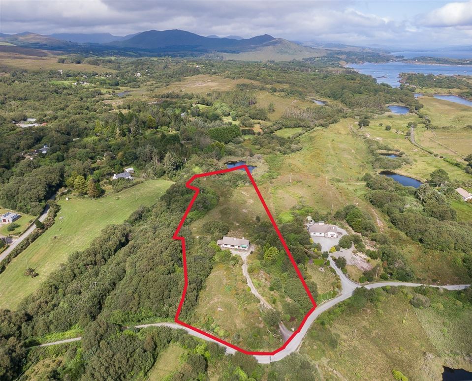 Loch Dubh, Rossdohan, Sneem, Co. Kerry Loch Dubh, Rossdohan, Sneem, Co. Kerry
