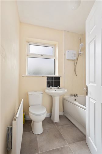 Photo 17 of 21 — 16 Beechmount, Newbridge, Co. Kildare