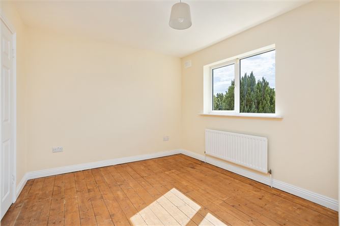 Photo 11 of 21 — 16 Beechmount, Newbridge, Co. Kildare