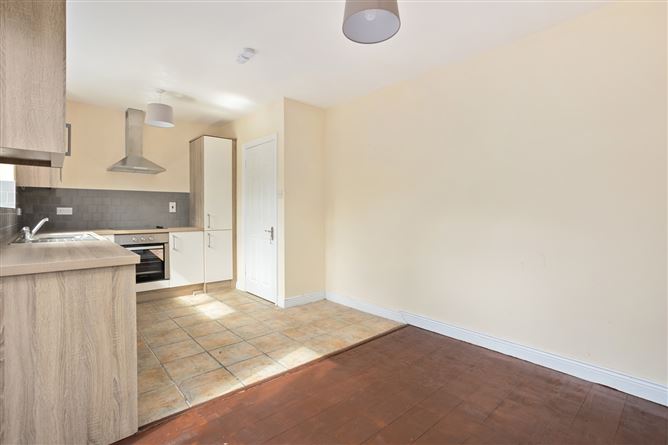 Photo 6 of 21 — 16 Beechmount, Newbridge, Co. Kildare
