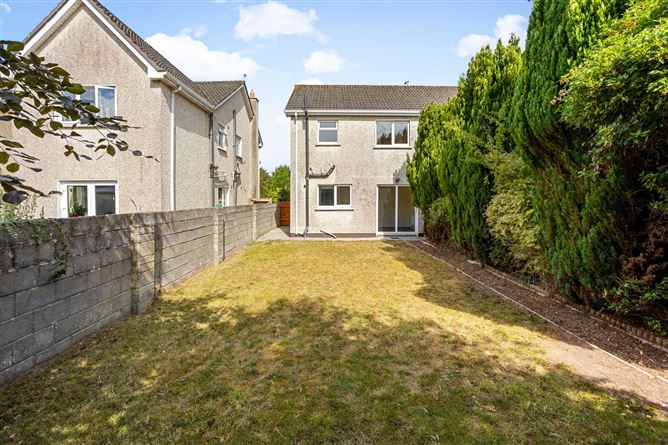 Photo 18 of 21 — 16 Beechmount, Newbridge, Co. Kildare