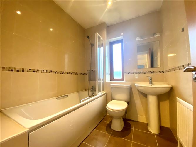 20 Mullach Glas Crescent, Monaghan.