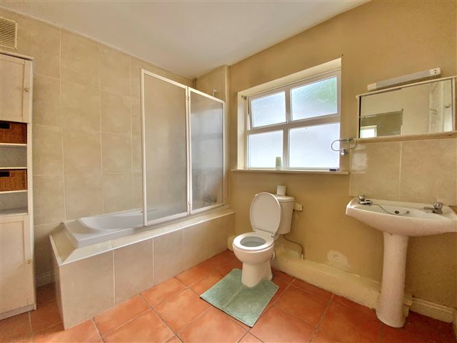 44 Seaview, Poulshone, Ardamine, Wexford
