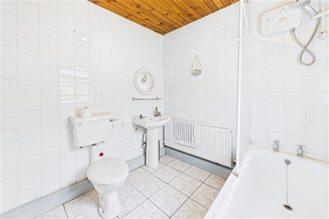 42 Dominick Place, Waterford City, Waterford