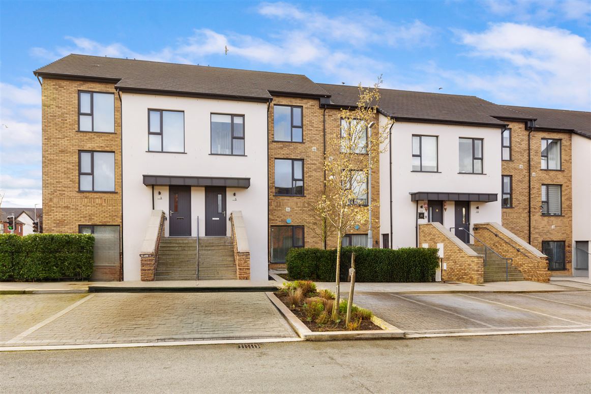 7 Graydon Crescent, Newcastle, Co.Dublin