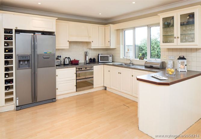 3 Knockdara, Seamount Road, Malahide,   Dublin North