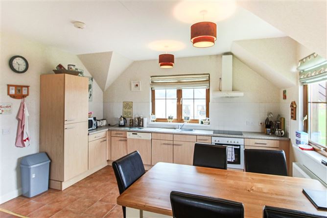 15 Lough Allen Resort, Drumshanbo, Leitrim
