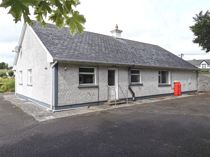 "Cuckoo Park", Castleholding, Roscrea, Tipperary