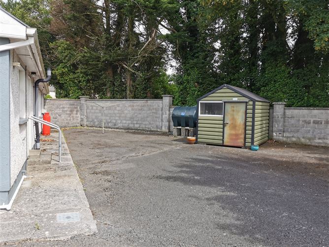 "Cuckoo Park", Castleholding, Roscrea, Tipperary