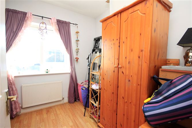 15 Lakeside Gardens, Kilminchy, Portlaoise, Laois