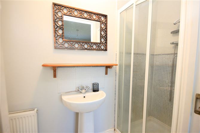 15 Lakeside Gardens, Kilminchy, Portlaoise, Laois