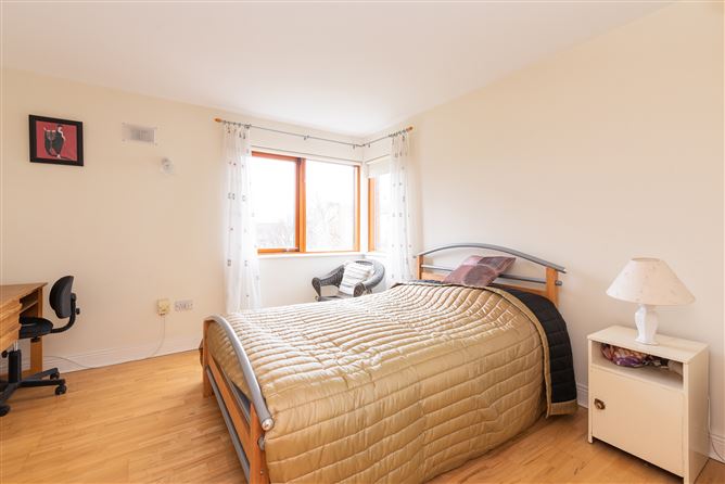 23 Hunters Avenue, Hunters Wood, Ballycullen, Dublin 24