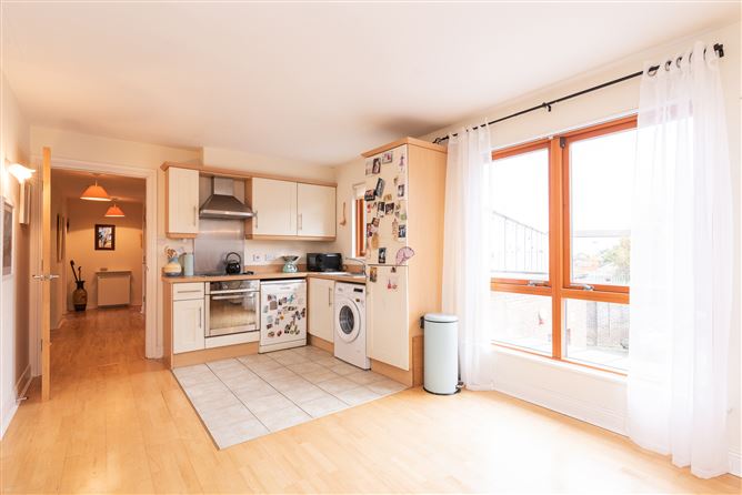 23 Hunters Avenue, Hunters Wood, Ballycullen, Dublin 24