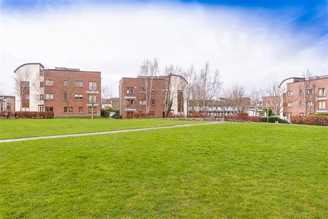 23 Hunters Avenue, Hunters Wood, Ballycullen, Dublin 24