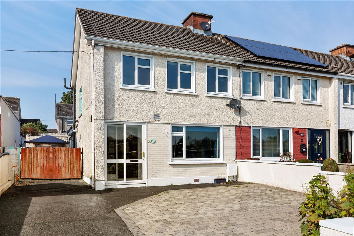 48 Rathlawns, Rathcoole, Dublin