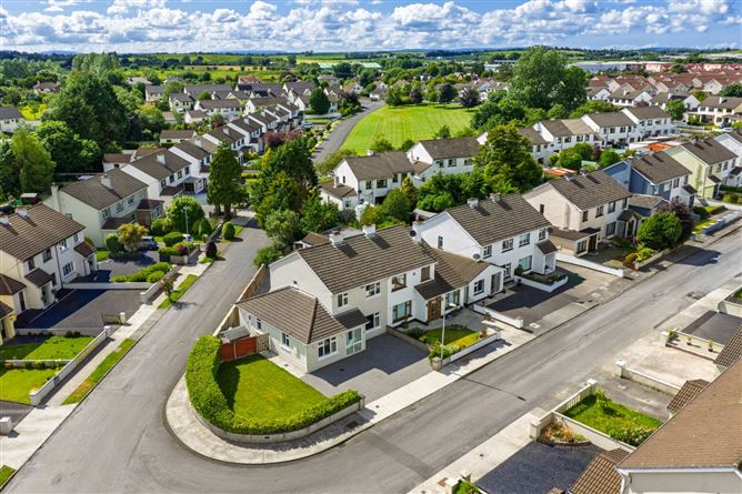 Photo 29 of 32 — 103 Childers Heights, Ballina, Co. Mayo