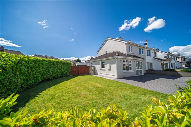 Photo 24 of 32 — 103 Childers Heights, Ballina, Co. Mayo