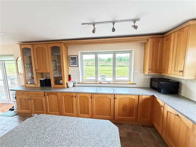 Photo 10 of 32 — Illaunbaun, Lahinch, Clare