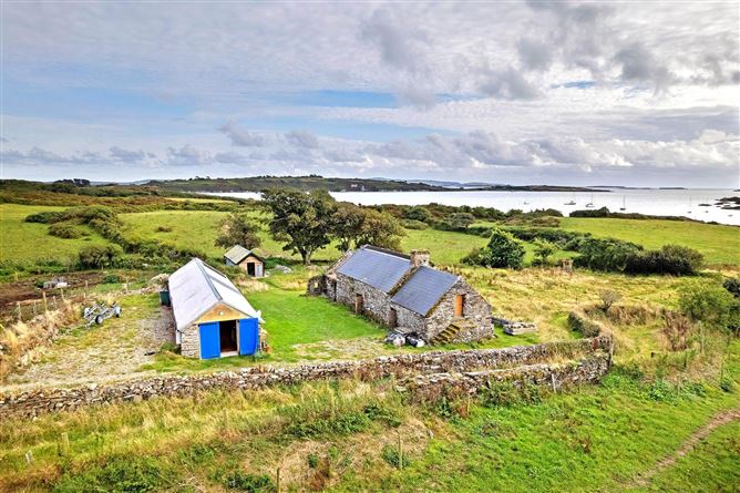 Rossbrin Cove, Cappaghglass, Schull, Co. Cork